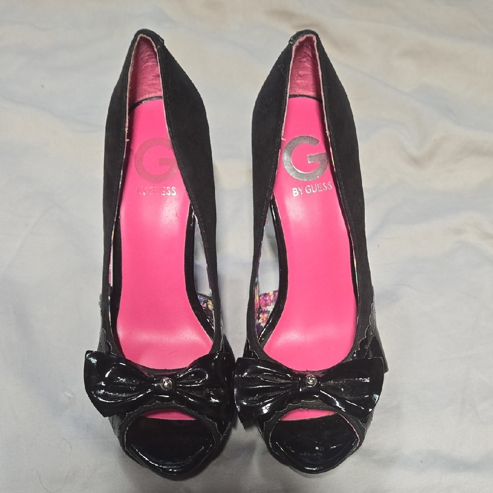 GUESS Black Peep Toe Heels with Glossy Bow